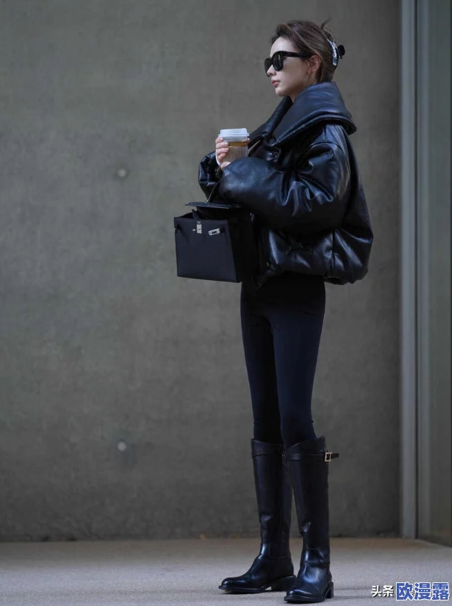 jk开襟做双人运动,携手共进展现青春活力与团队合作精神的全新体验 jk开襟做双人运动,携手共进展现青春活力与团队合作精神的全新体验